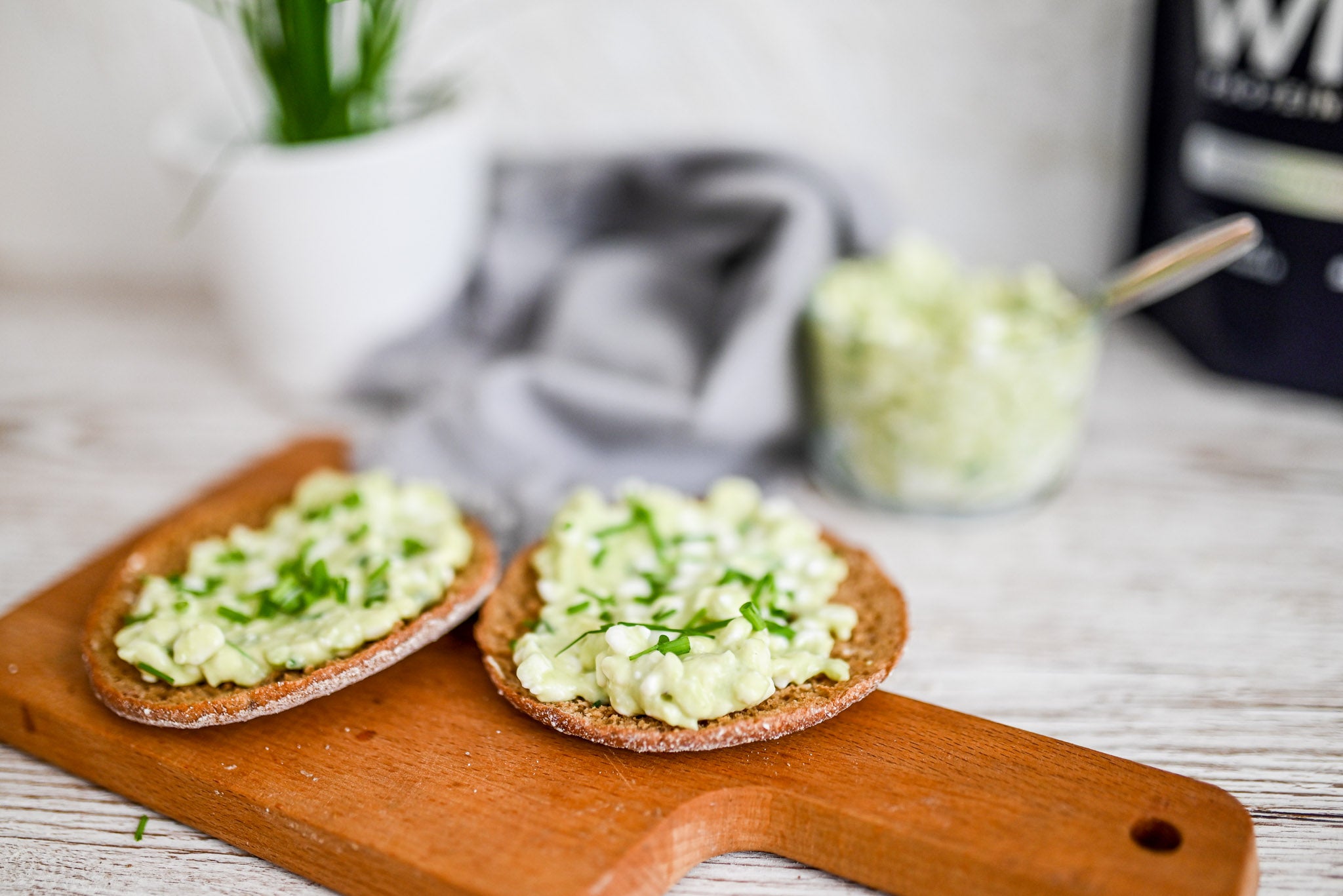 Avocado protein spread