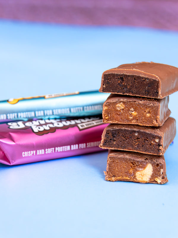 PULS Nutrition Tempted brownie ja Naughty peaunut proteiinipatukat